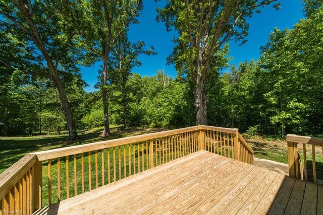 7280 Dennis Road, Walnut Cove, NC 27052