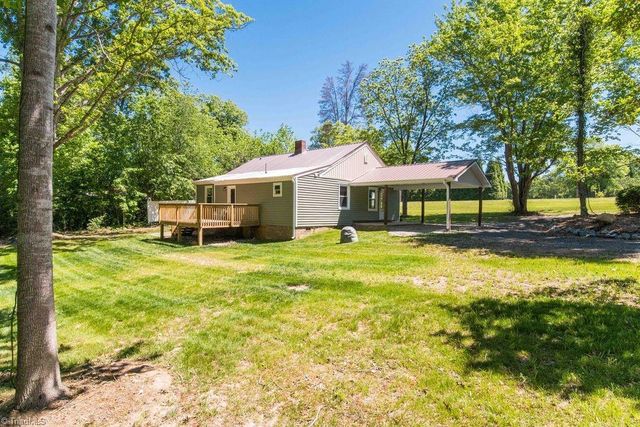 7280 Dennis Road, Walnut Cove, NC 27052