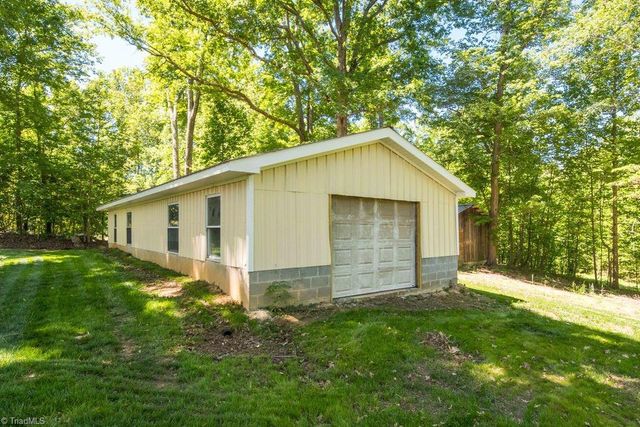 7280 Dennis Road, Walnut Cove, NC 27052