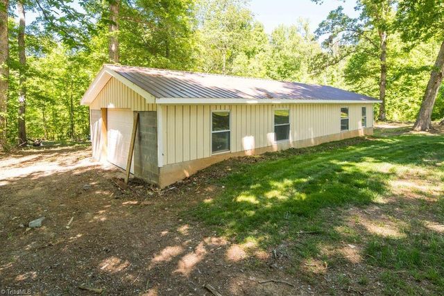 7280 Dennis Road, Walnut Cove, NC 27052