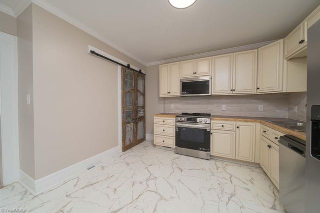 7280 Dennis Road, Walnut Cove, NC 27052