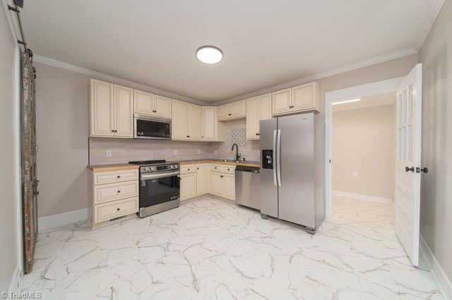 7280 Dennis Road, Walnut Cove, NC 27052