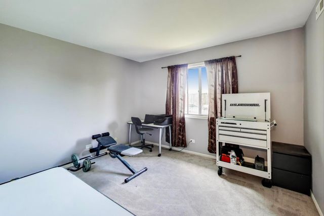 111 W Brandon Court E24, Palatine, IL 60067