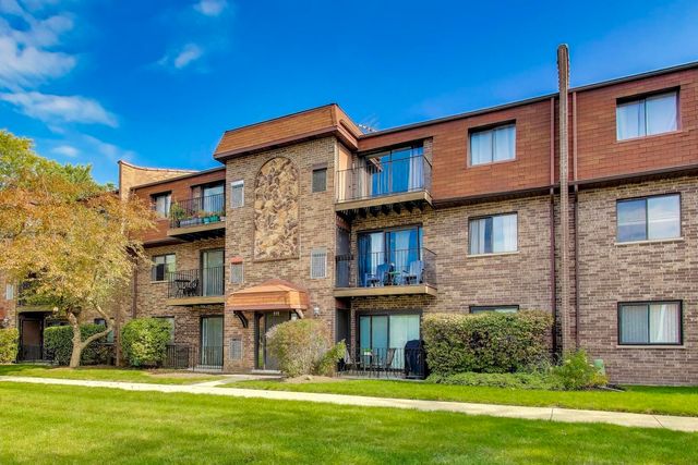 111 W Brandon Court E24, Palatine, IL 60067