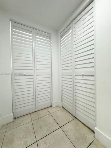 5580 W 26th Court 209, Hialeah, FL 33016