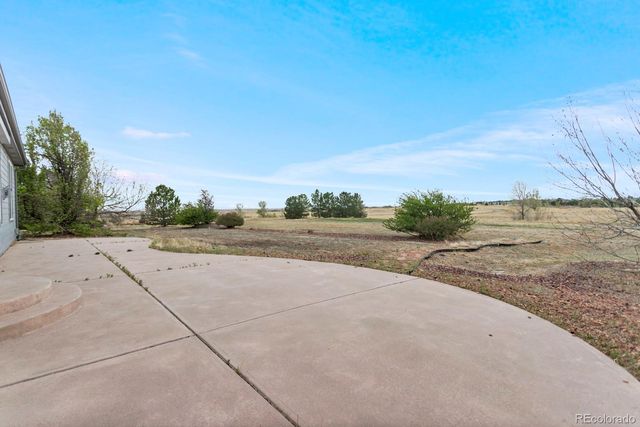 49240 Antelope Drive W, Bennett, CO 80102