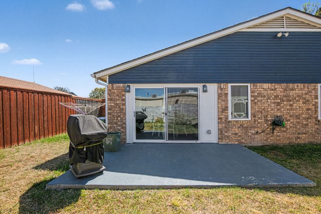 5911 Dangerfield Court, Arlington, TX 76017