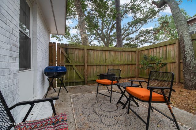 103 NE 23rd Street, Oak Island, NC 28465