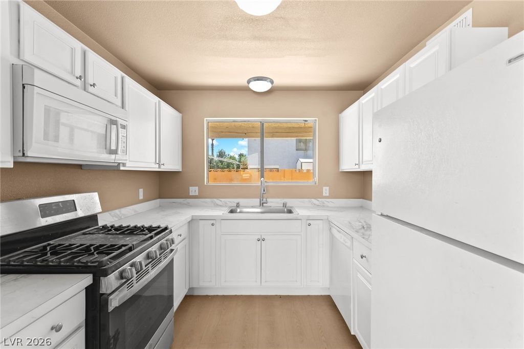 5559 Big Sea Street, Las Vegas, NV 89110 — photo 5