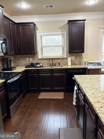 208 Deodar Lane, Hampton, GA 30228