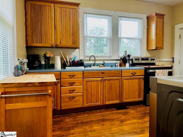 13 Lawrence Street, Lyman, SC 29365