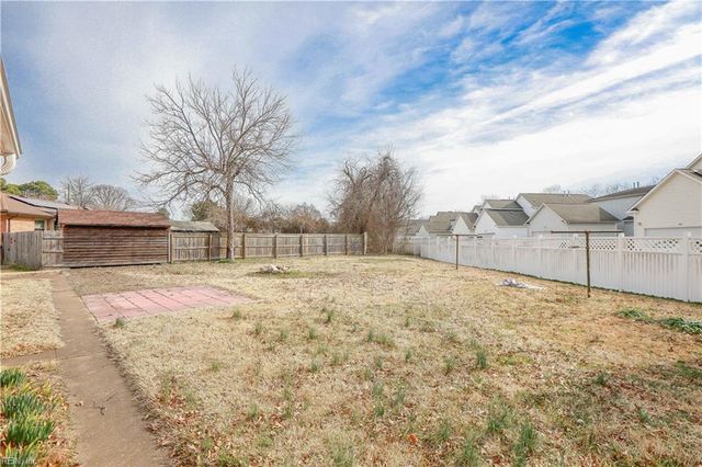 2 Polaris St # A, Hampton, VA 23669