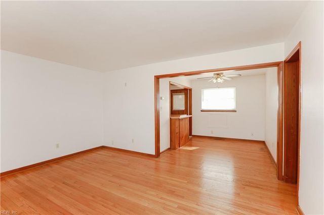 2 Polaris St # A, Hampton, VA 23669