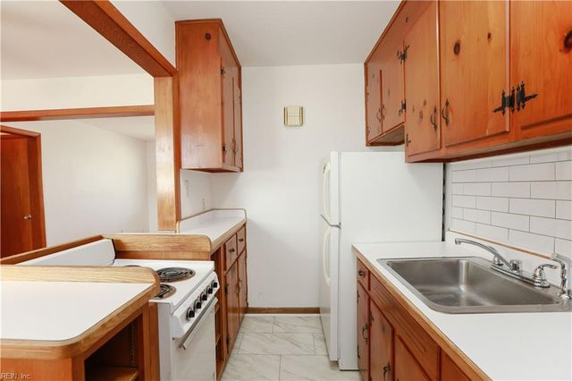 2 Polaris St # A, Hampton, VA 23669