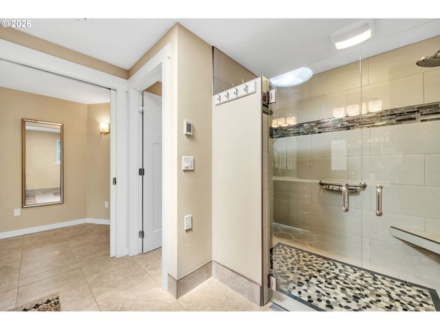 1320 INGLEWOOD Ave, Eugene, OR 97401