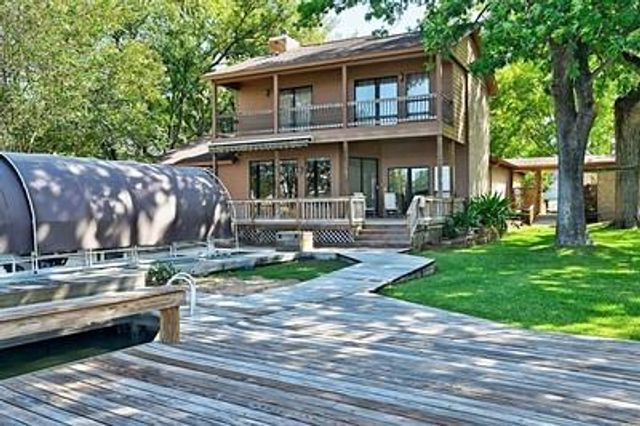 3335 Torrey Pines Drive, Montgomery, TX 77356