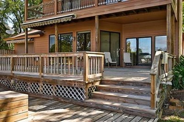 3335 Torrey Pines Drive, Montgomery, TX 77356