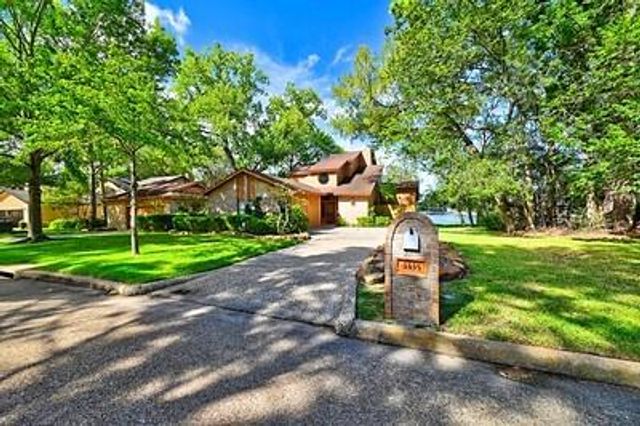 3335 Torrey Pines Drive, Montgomery, TX 77356