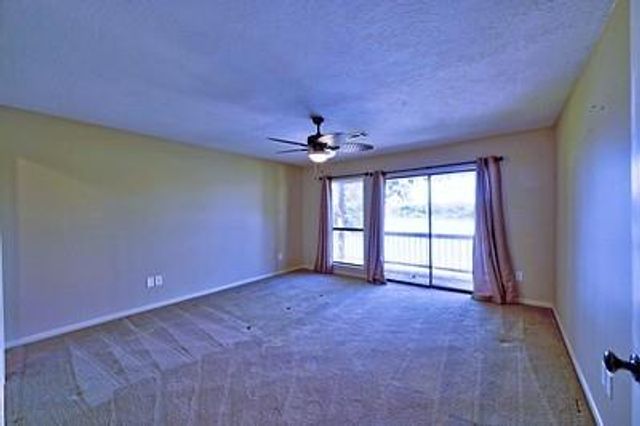 3335 Torrey Pines Drive, Montgomery, TX 77356