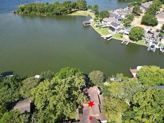3335 Torrey Pines Drive, Montgomery, TX 77356