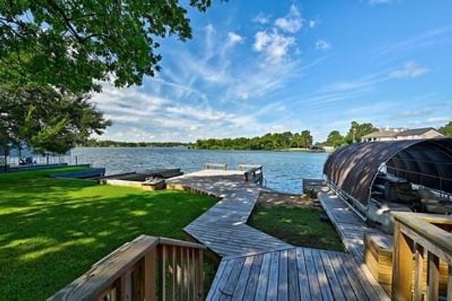 3335 Torrey Pines Drive, Montgomery, TX 77356