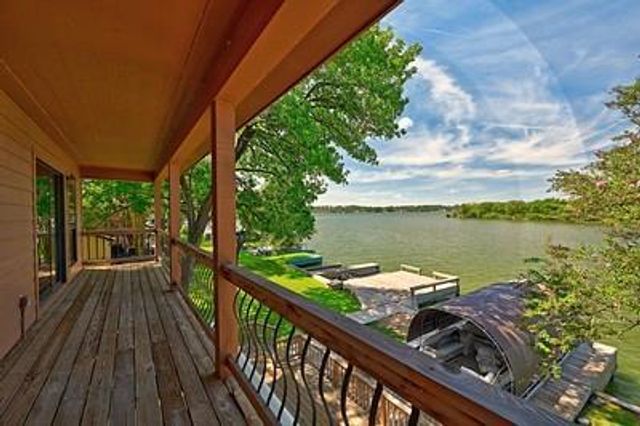3335 Torrey Pines Drive, Montgomery, TX 77356