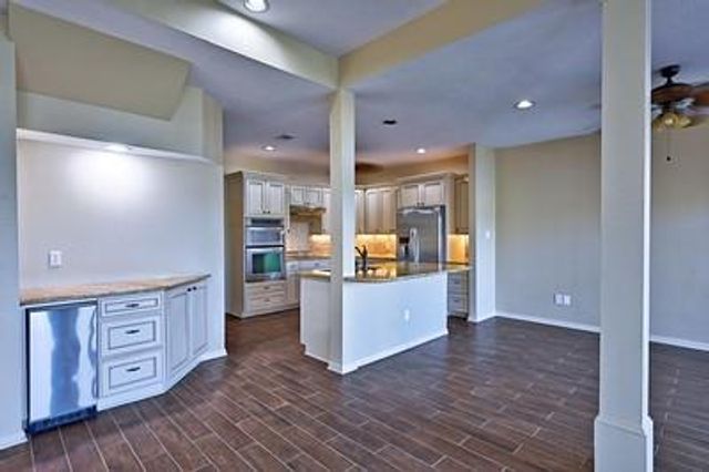 3335 Torrey Pines Drive, Montgomery, TX 77356
