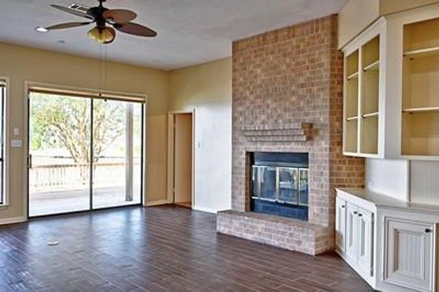 3335 Torrey Pines Drive, Montgomery, TX 77356
