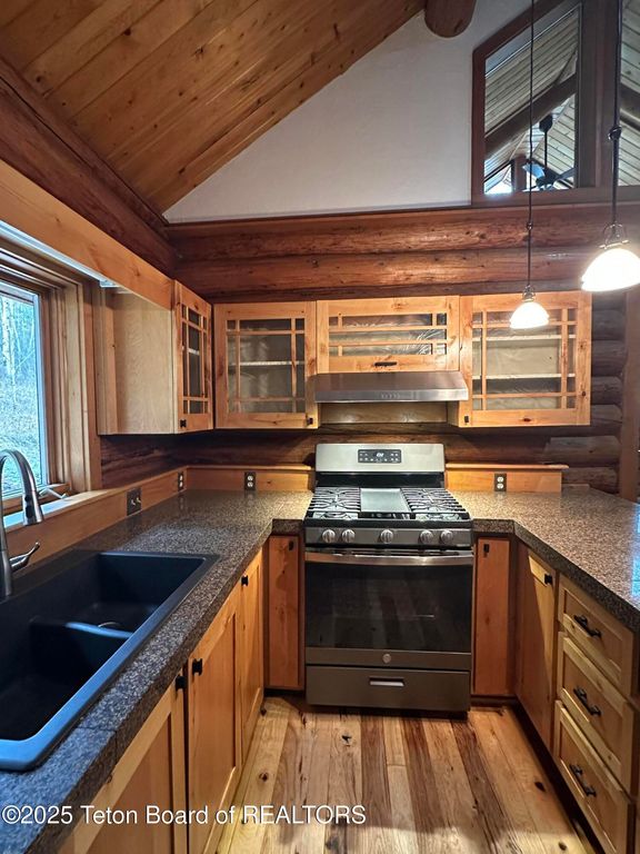 3950 W RED TOP Lane, Wilson, WY 83014 photo 6