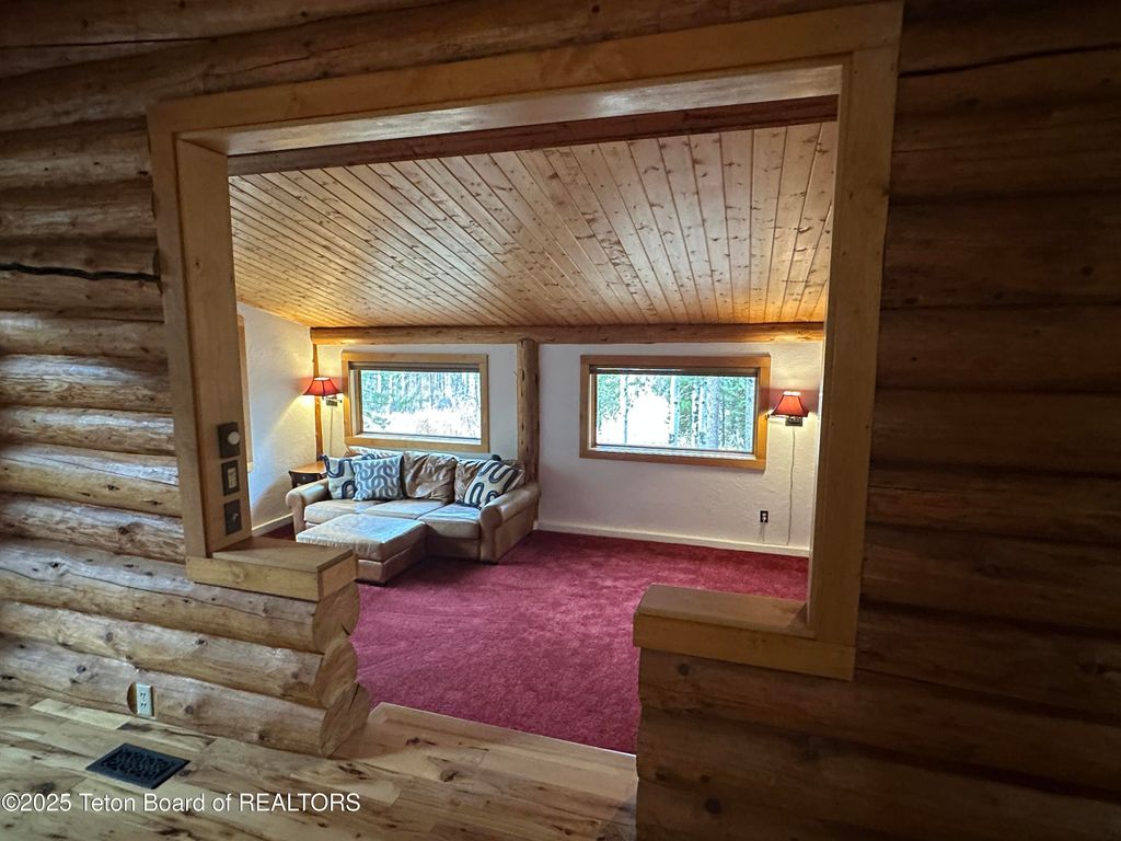 3950 W RED TOP Lane, Wilson, WY 83014 photo 9