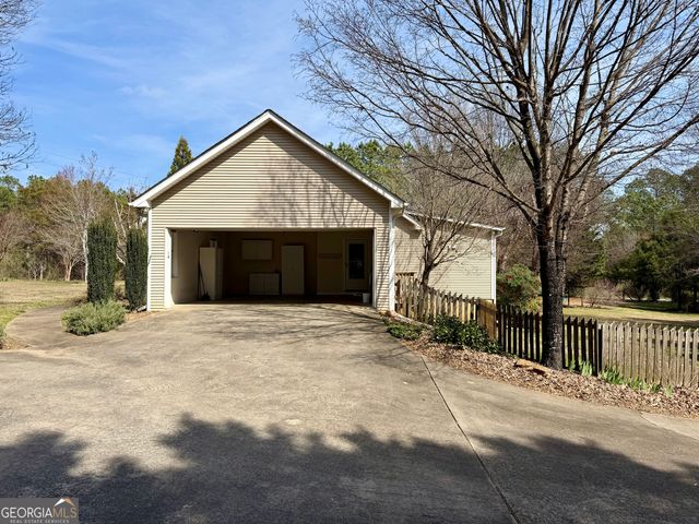 148 Swan Sanders Road, Hartwell, GA 30643