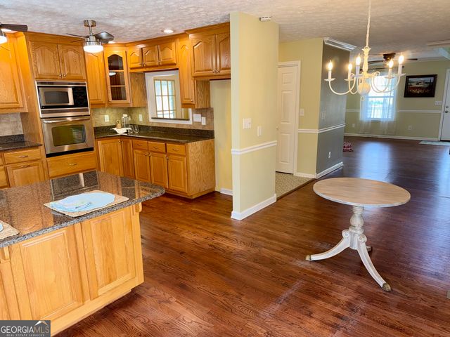 148 Swan Sanders Road, Hartwell, GA 30643