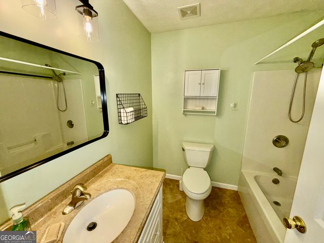 148 Swan Sanders Road, Hartwell, GA 30643