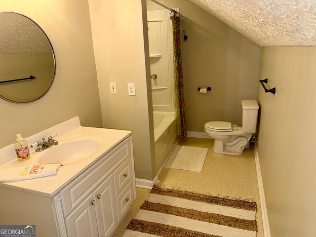 148 Swan Sanders Road, Hartwell, GA 30643