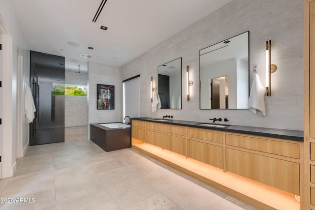 5020 N CHIQUITA Lane, Paradise Valley, AZ 85253