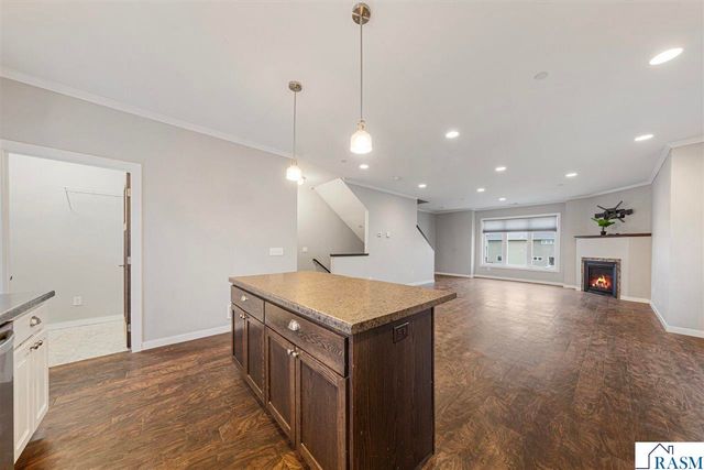 2155 Rolling Green Lane, North Mankato, MN 56003