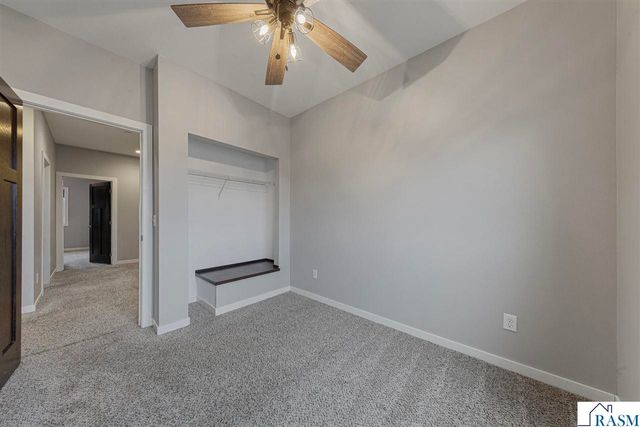 2155 Rolling Green Lane, North Mankato, MN 56003