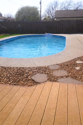 400 Laura St, Salina, KS 67401