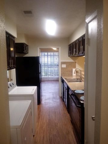 12728 Bexley Drive 2728, Houston, TX 77099