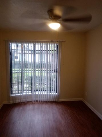 12728 Bexley Drive 2728, Houston, TX 77099