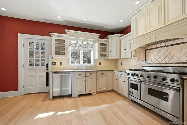 117 Liberty Avenue, Port Jefferson, NY 11777