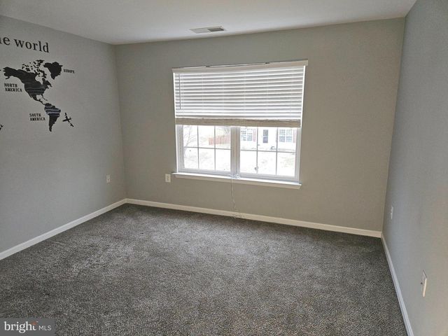 18 POWDER RIVER CT, Harpers Ferry, WV 25425