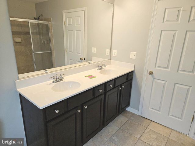 18 POWDER RIVER CT, Harpers Ferry, WV 25425