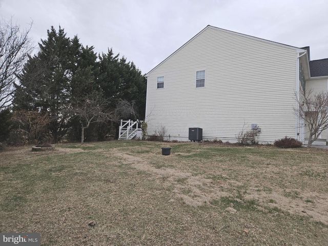 18 POWDER RIVER CT, Harpers Ferry, WV 25425