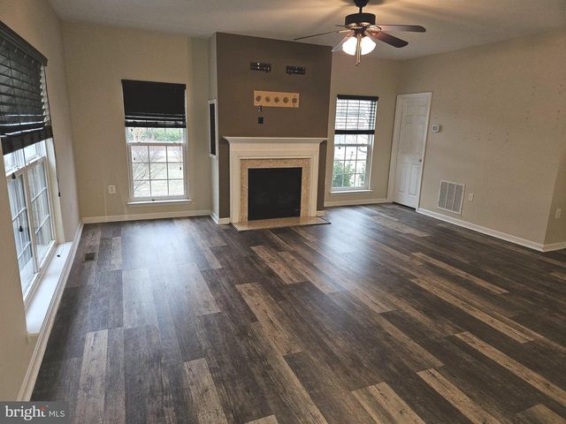 18 POWDER RIVER CT, Harpers Ferry, WV 25425