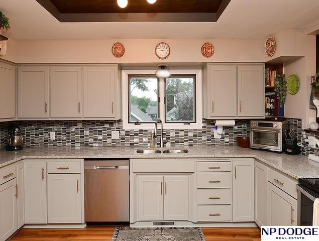 11114 Westover Road, Omaha, NE 68114