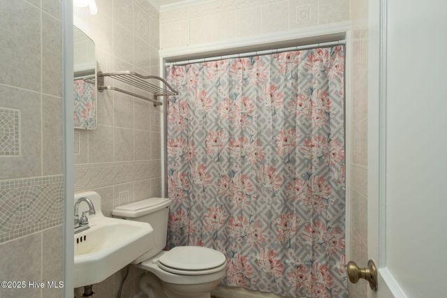 907 Sycamore Avenue, Kinston, NC 28504