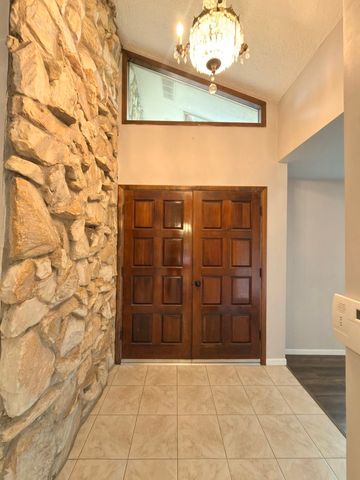 7826 Dunham Road, Downers Grove, IL 60516