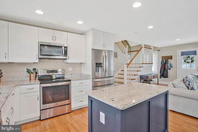 1168 MAPLE AVE, Shady Side, MD 20764