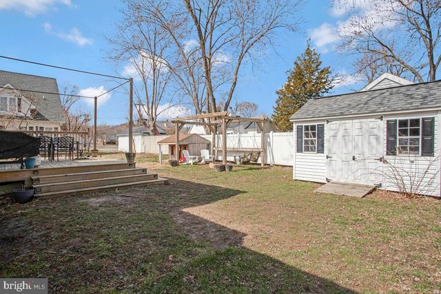 1168 MAPLE AVE, Shady Side, MD 20764